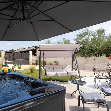 Holiday home Fortuna Visnjan *